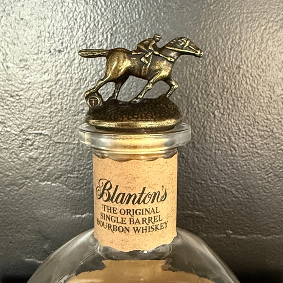 Blanton's Single Barrel Bourbon EMPTY BOTTLE With Stopper “T” w/ Velvet Bag - Picture 2 of 4